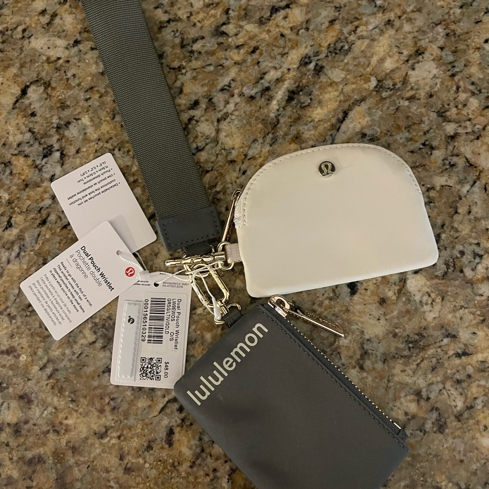 lululemon athletica dual pouch wristlet. White and Gray Key & Card Holder Set